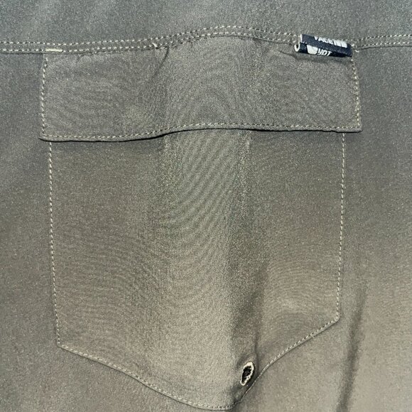 Vintage THE NORTH FACE Men's Cargo Shorts - Army Green Ombre / Fading - Size 30 - Picture 7 of 14